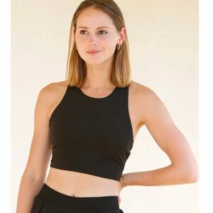 Like New Relay Active Kella Pocket Crop Top in Black, Size S